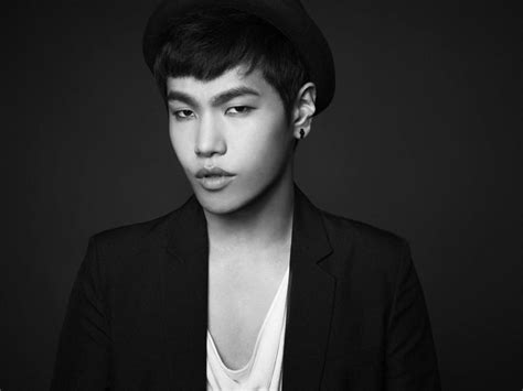 10 MINUTES AWAY - Na Yoon Kwon - LETRAS.COM