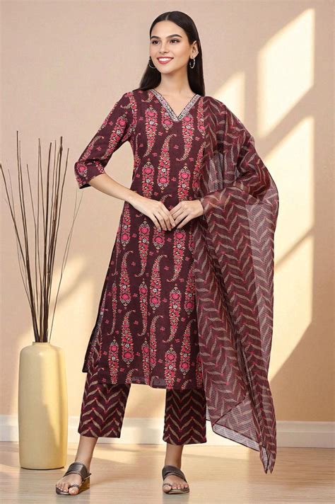 Wine Floral Printed Pure Cotton Straight Kurta and Pants Co-ord Set wi ...