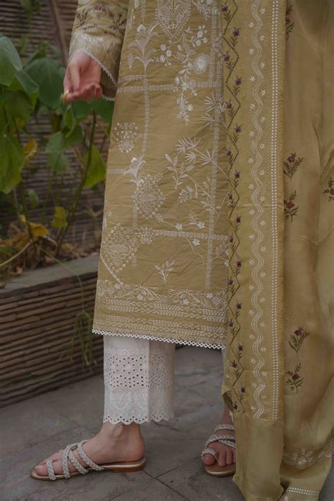 Eid Edit '24 - Hollyhocks Dupatta - Beige – Nainpreet - The Collective