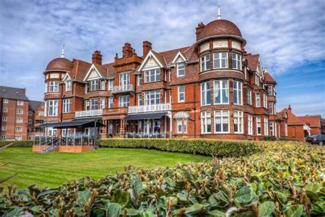 THE GRAND HOTEL (Lytham St Anne's) - Hotel Reviews, Photos, Rate ...