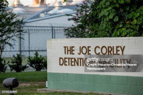 1 497 Ice Detention Facility Stock Photos, High-Res Pictures, and ...
