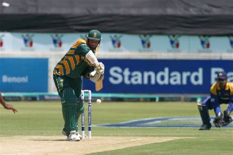 Graeme Smith defending | ESPNcricinfo.com