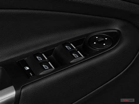 2017 Ford Escape: 59 Interior Photos | U.S. News