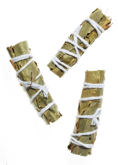 Bouquet garni, herb bundle, in a bag, round tied herb bouquets, Casale ...