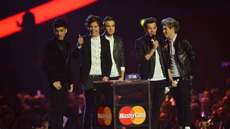 One Direction First Tour 的图像结果