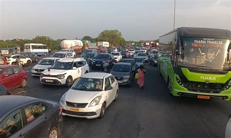Traffic chaos grips Chennai suburbs as schools reopen after summer vacation