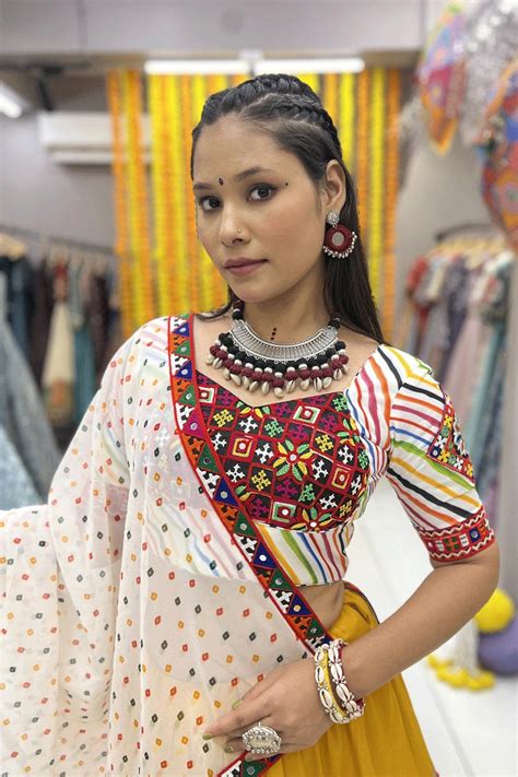Heavy Flare Yellow Lehenga With White Dupatta For Women - Anaya ...