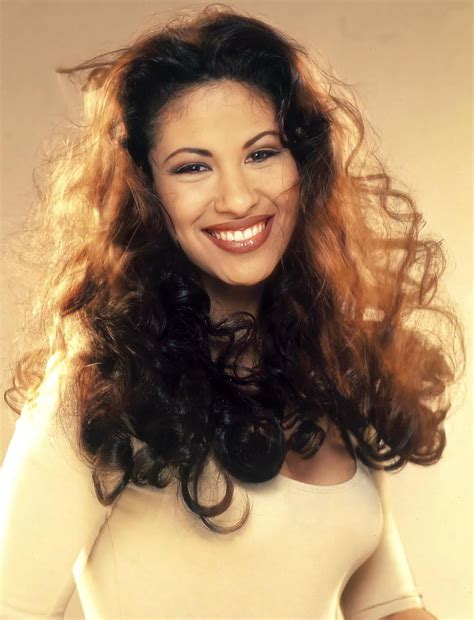 On this day 53 Years ago, Selena Quintanilla-Perez was born 💜🌹 : r ...