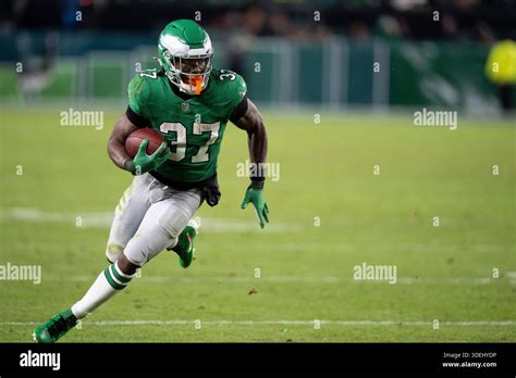 Philadelphia Eagles running back Tank Bigsby in action during an NFL ...