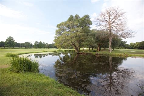 Oakbourne Country Club: Oakbourne | Golf Courses | GolfDigest.com