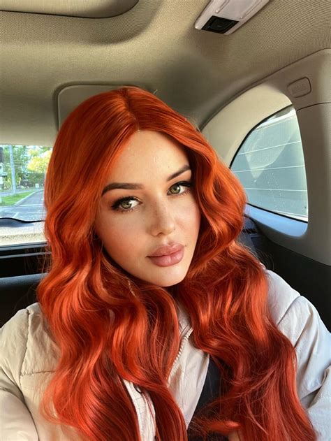 Narre Warren South escorts and private escorting services - Scarlet Blue.