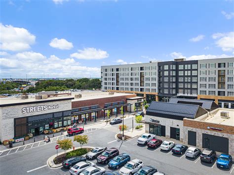 View Photos & Take A Virtual Tour | Lofts at Yard 56