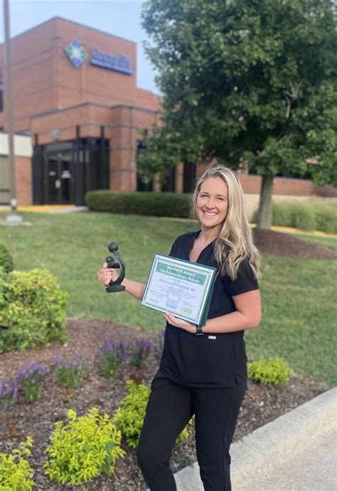 Mckenzie Porterfield, RN Wins The Daisy Award | GHS