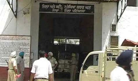 6 prisoners escaped after firing indiscriminately in nabha jail - India ...