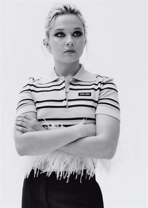 Cailee Spaeny dans HommeGirls magazine - 12 novembre 2023