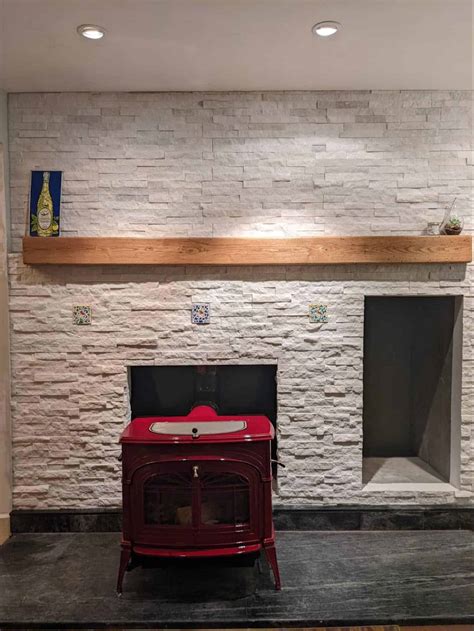 Stack Stone Fireplace 的图像结果