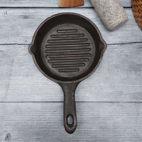Handmade Cast Iron Cookware | Buy Online Now | Zishta.com
