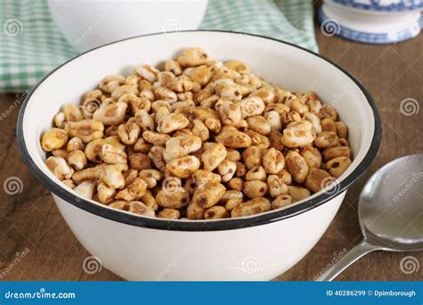 Puffed Wheat Cereal stock image. Image of wheat, cereal - 40286299