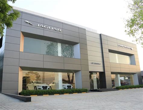 JLR India notches best-ever calendar year sales in 2018: 4,596 units ...