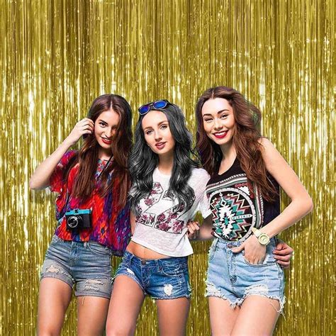 specialyou.in Party decorations items backdrop curtains , gold fringe ...