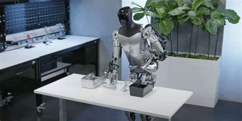 Image result for Tesla Robots Moving