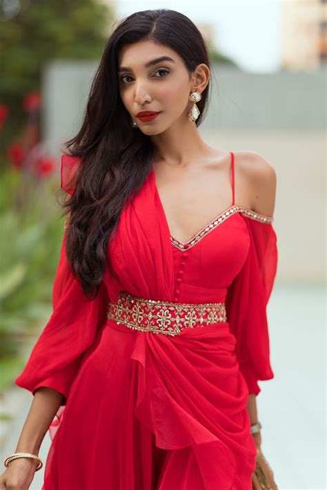 JUHI GODAMBE IN JAHEEM – Ridhi Mehra