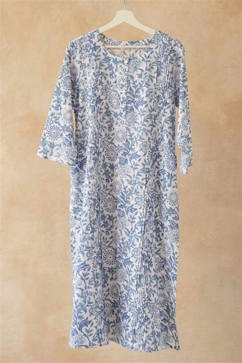 Buy Women Kurtas Online | Cotton Kurtas, Ladies Kurti & Summer Kurtas ...