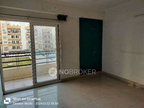 Property for rent in Amrapali Dream Valley for Rs 24000 available ...