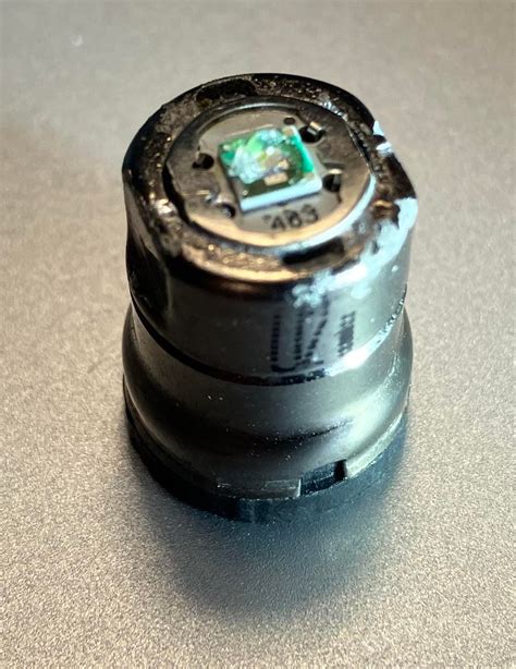 Maglite Flashlight LED Replacement Bulbs 的图像结果