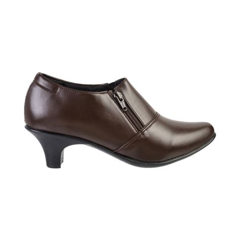 Buy Mochi Women Brown Formal Pumps Online | SKU: 31-5144-12-36 – Mochi ...