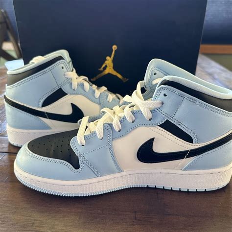 Nike, brand new, size 7Y, light blue | Cute nike shoes, Nike shoes ...