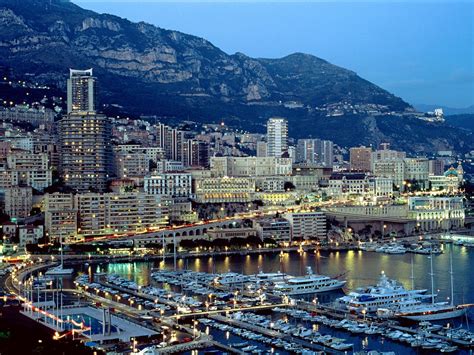 La Capital De Monaco - NAZAEDU