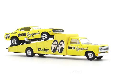 1974 Dodge Ramp Truck & 1971 Challenger Funny Car 1:64 M2 Machines ...
