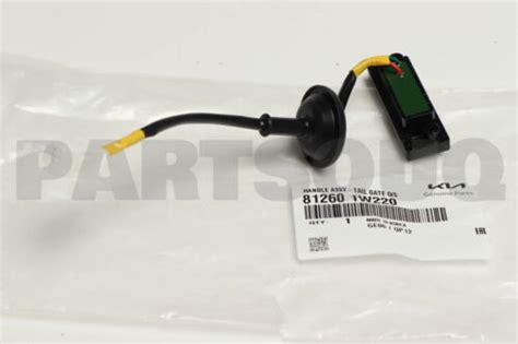 812601W220 Genuine Hyundai / KIA HANDLE ASSY-TAIL GATE O/S | eBay