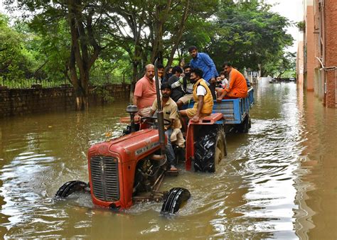 In photos and videos: Karnataka, Andhra Pradesh and Tamil Nadu hit by ...