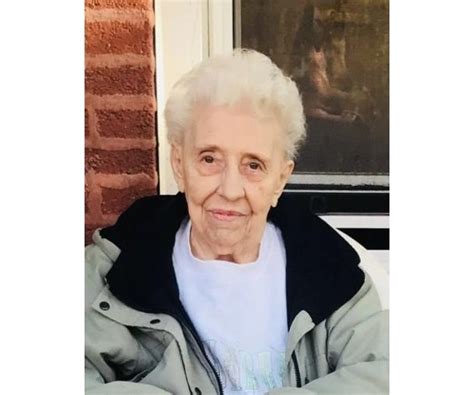 Eva Levas Obituary (2025) - Chicago, IL - Dalcamo Funeral Home