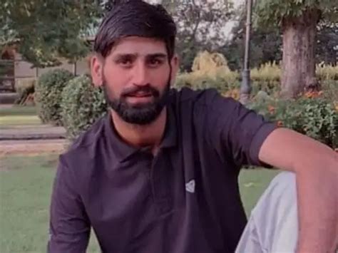 A soldier escapes from the clutches of terrorists, search operation ...