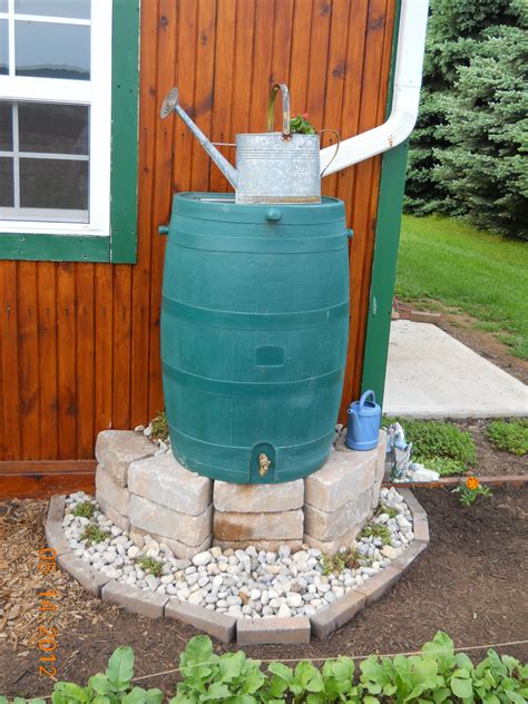 15 easy diy rain barrel stand ideas – Artofit