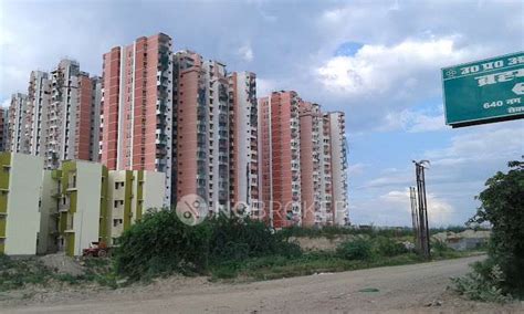 Standalone Building Gaur Siddhartham | Siddharth Vihar | Nh-24 ...