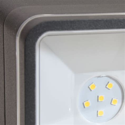 Aplique led de exterior Tivo cuadrado. Iluminación led 6W luz neutra