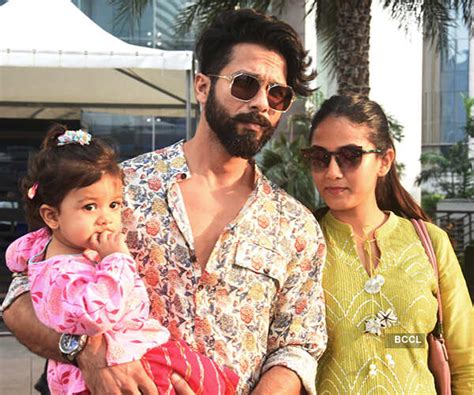 Photos of celebrity outings Pics | Photos of celebrity outings Photos ...