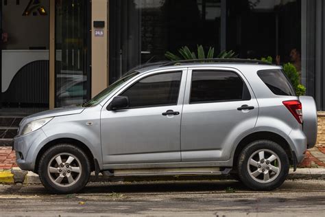 Toyota-Subsidiary Daihatsu Rigged Safety Tests for 88,000 Cars - subsidiaries of toyota