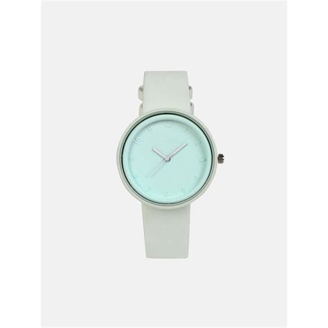 Buy Haute Sauce Women The Off-Duty Round Green Dial Analog Watch ...
