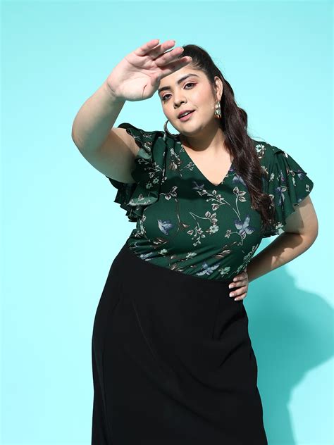 Women Plus Size Green & White Floral Printed V-Neck Flutter Sleeve ...