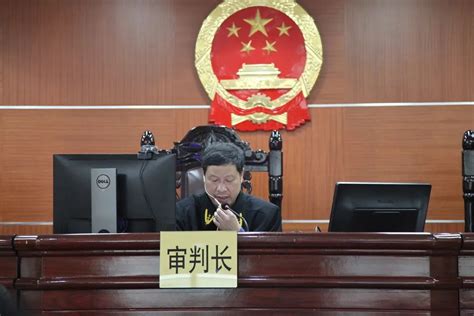 广西一公安机关领导干部收受涉黑恶人员贿赂被判刑