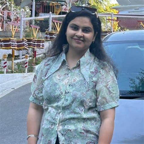 Shivani - English teacher in Ludhiana - ₹100/h
