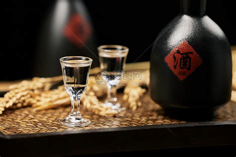 传统精酿白酒酒杯高清图片下载-正版图片507689607-摄图网