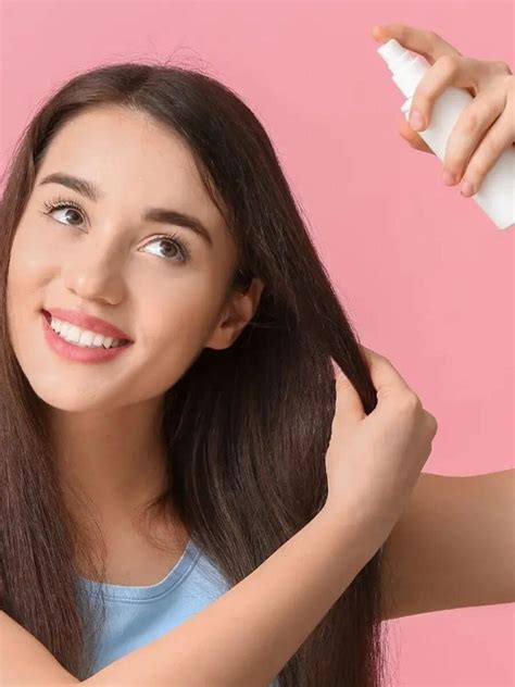 Curry Leaves Hair Spray: ಉದ್ದ ಮತ್ತು ಕಪ್ಪು ಕೂದಲಿಗೆ ಕರಿಬೇವಿನ ಹೇರ್ ಸ್ಪ್ರೇ ...