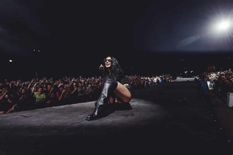 Boze Magazine - Charli XCX convierte Coachella 2025 en una fiesta de ...