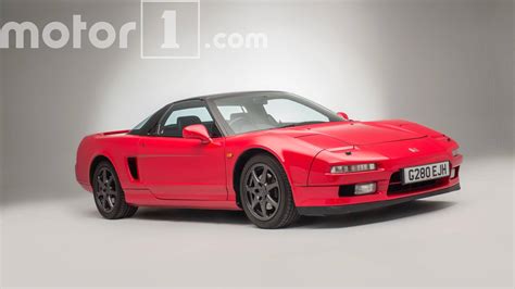 Motor1.com Legends: 1990 Acura/Honda NSX